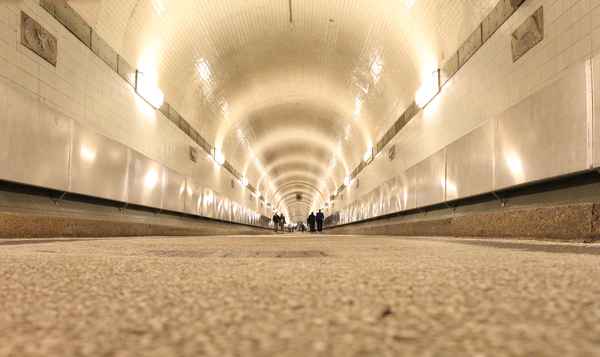 St. Pauli-Elbtunnel 01