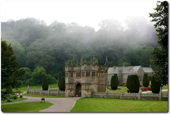 Gatehouse von Lanhydrock