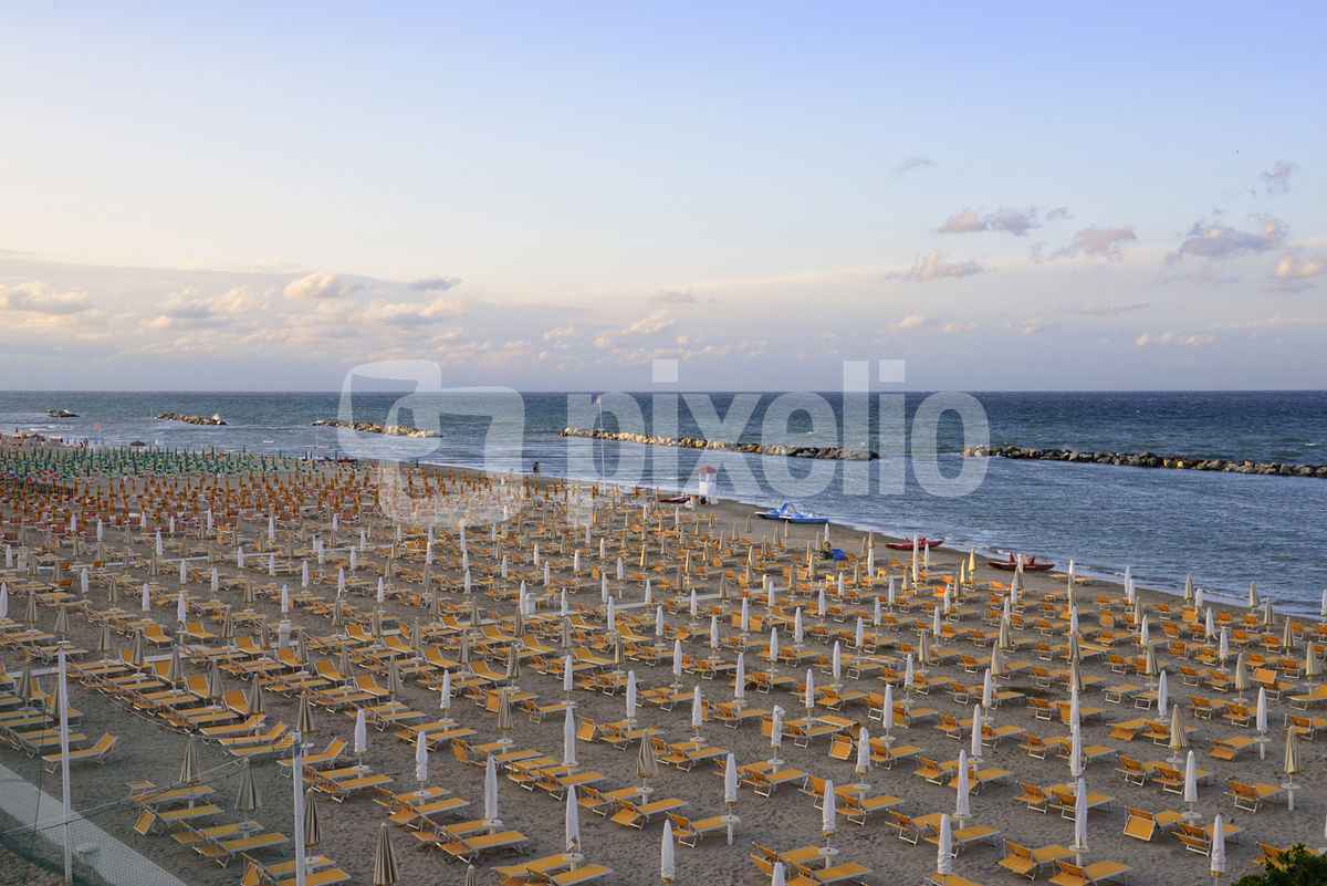 Abendstimmung am Strand von Rimini.