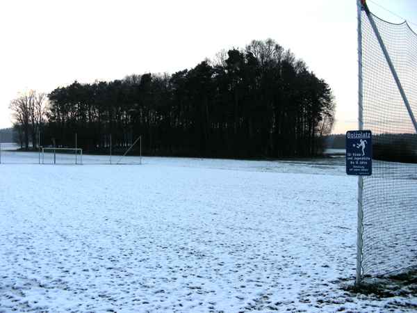 Bolzplatz im Winter