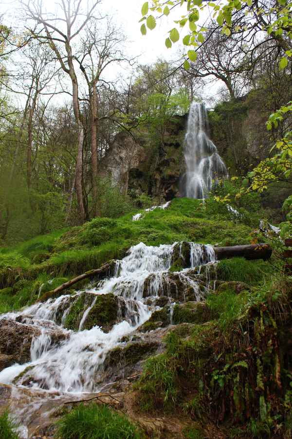 Stürzende Wasser