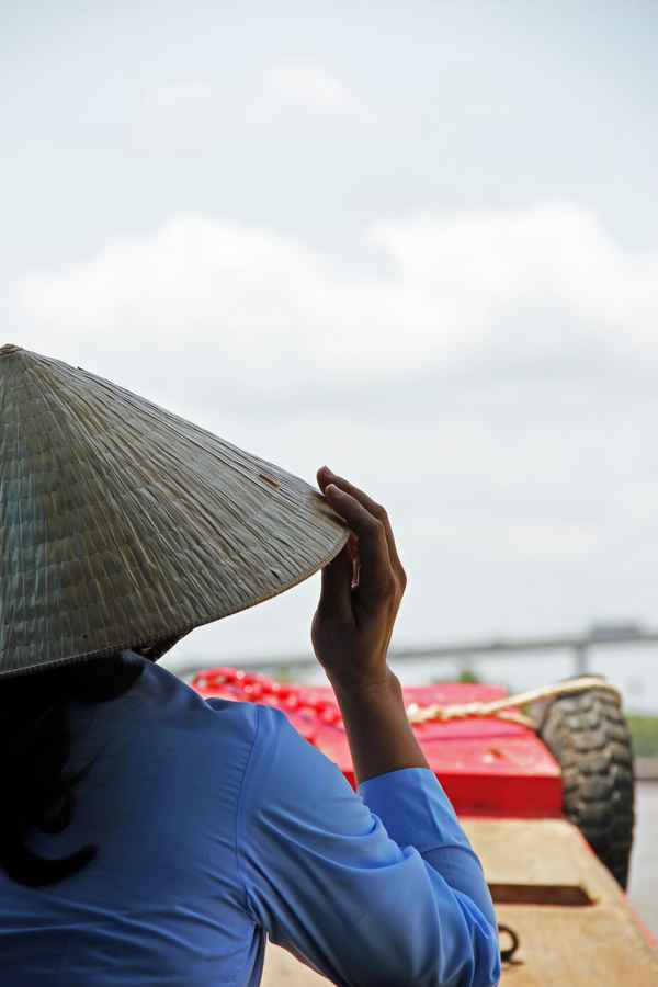 Reisende ans Land führen