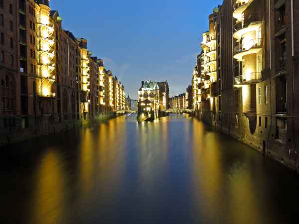 Speicherstadt bei Nacht