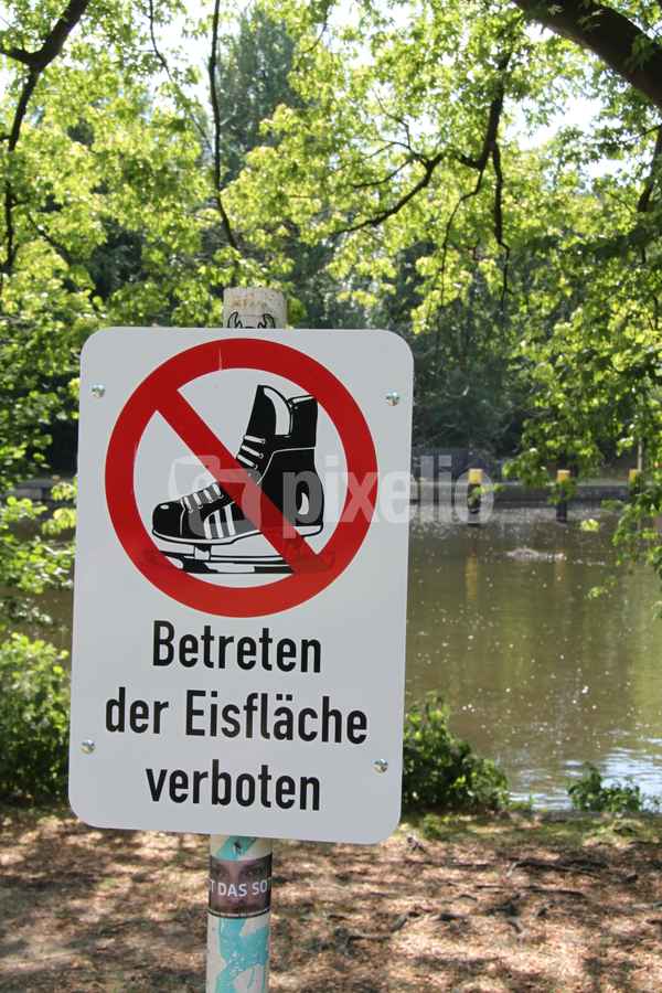 Schildbürger: Der Zeit voraus - oder hinterher?
