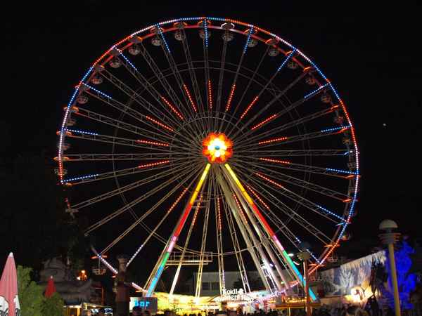 Riesenrad bei Nacht