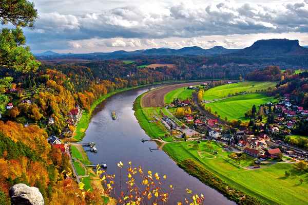 Blick von der Bastei auf die Elbe