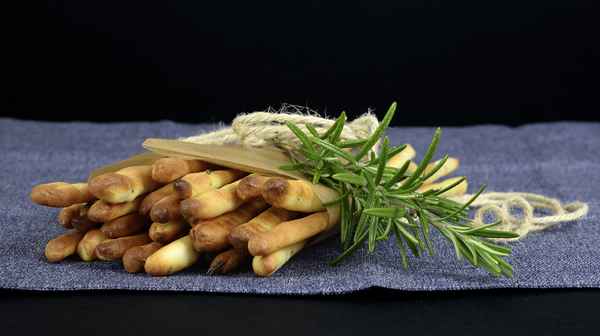 Grissini mit Rosmarin