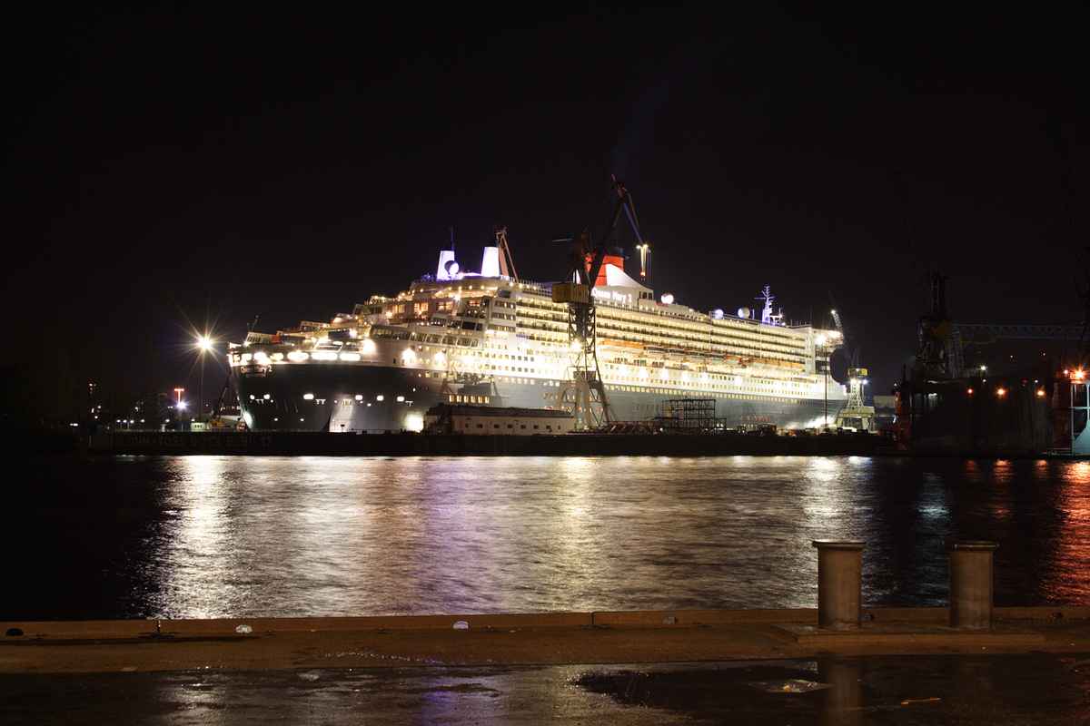 Queen Mary 2