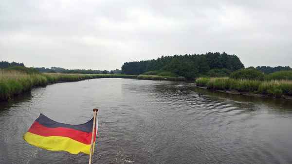 Mit dem Boot auf der Soeste bei Barßel