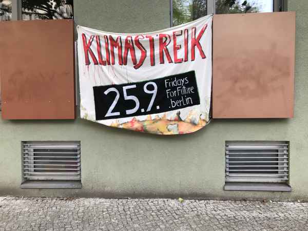 Banner: Klimastreik 25. September in Berlin
