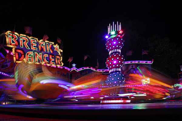BREAK DANCER