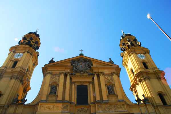 Münchens schönste Kirche 02