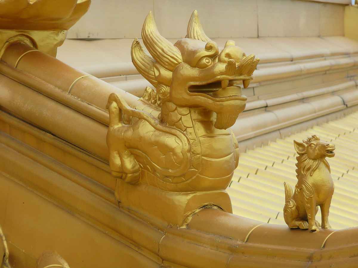 Dachdetail eines buddhistischen Tempels