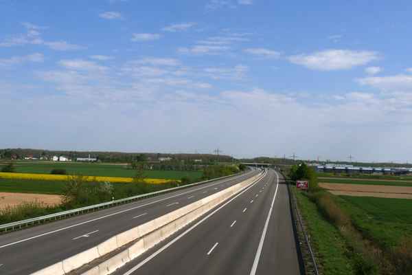 leere Autobahnen