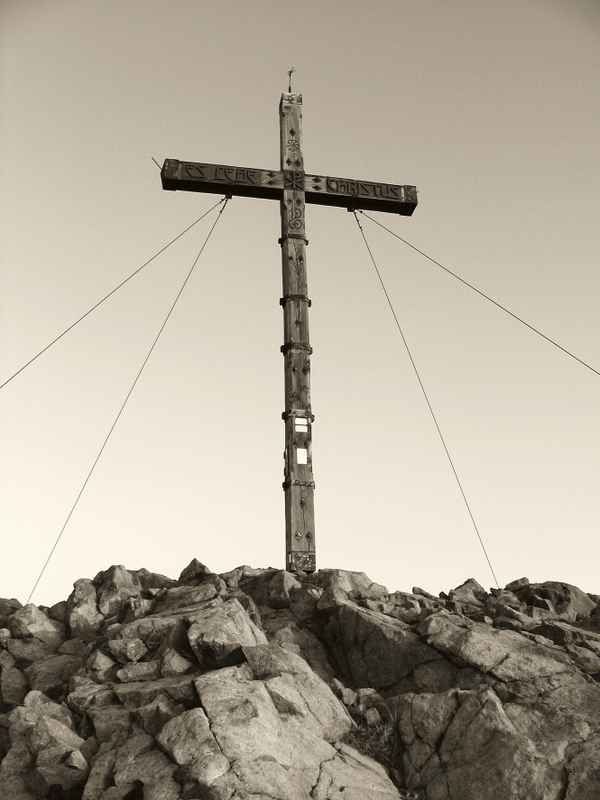 Südtirol: Gipfelkreuz Große Laugenspitze - Seppia