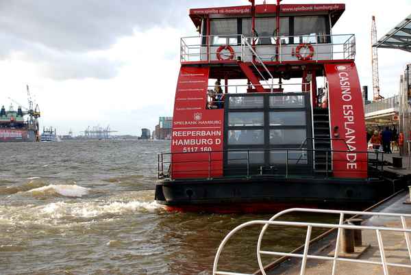 auf den Landungsbrücken