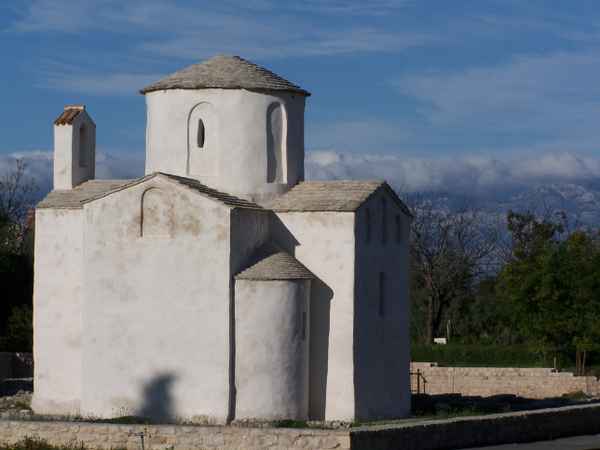 Nin/Zadar: Heiligkreuz-Kirche (11. Jhdt)