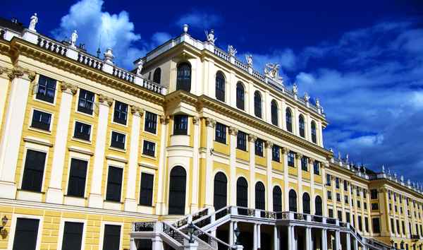 Wien-Schönbrunn, Parkseite quer
