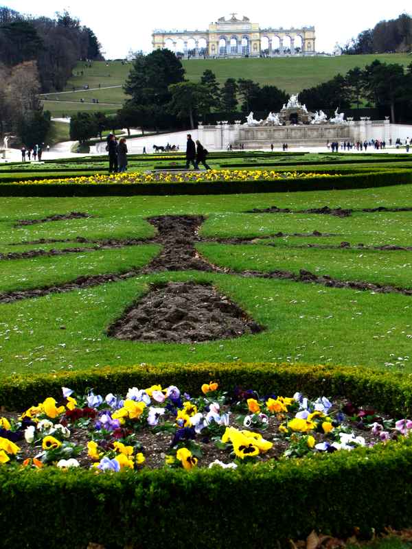 Wien-Schönbrunn, Park mit Gloriette