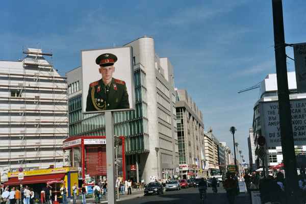 US Army Checkpoint in Berlin 2