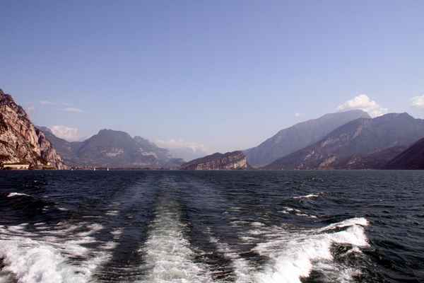 Wasser in Bewegung durch die Schiffsschraube