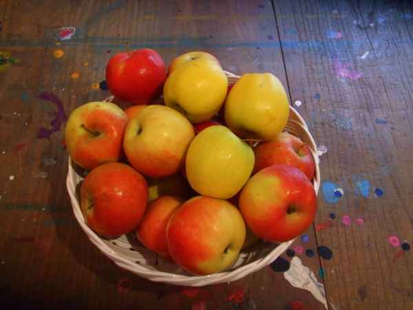 großer obstkorb