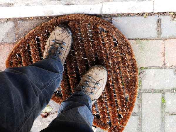 bitte füße abtreten