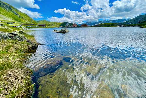 Lago della Piazza am Gotthard-Pass