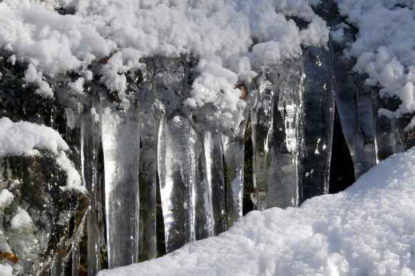 Eiszapfen & Schnee