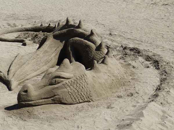 Sand-Drache