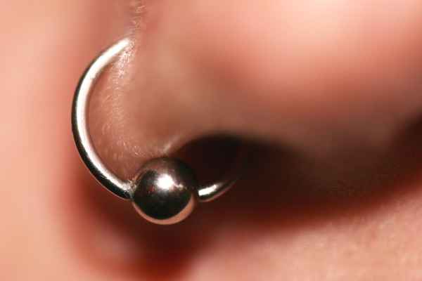 Nasenpiercing