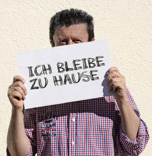 Ich bleibe zu Hause