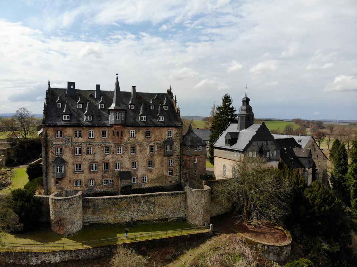 Schloß Eisenbach bei Lauterbach
